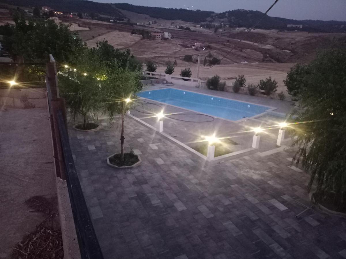 Tamanoucht Hotel Ifrane  Bagian luar foto