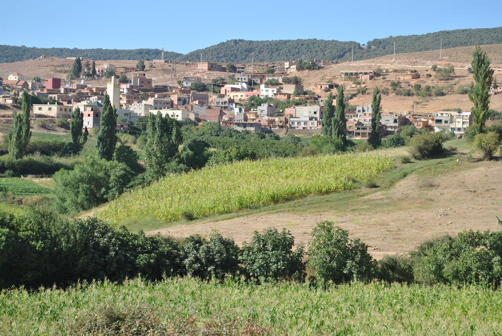 Tamanoucht Hotel Ifrane  Bagian luar foto