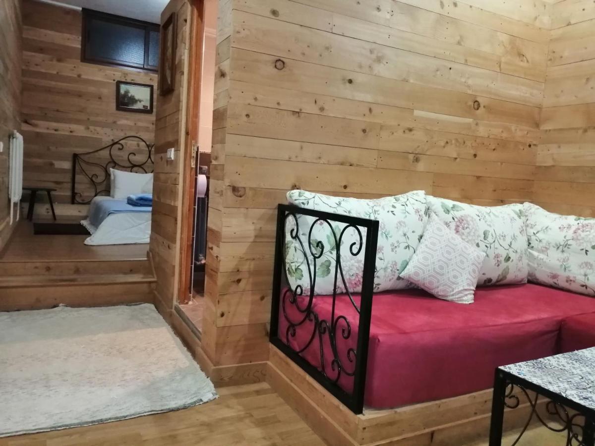 Tamanoucht Hotel Ifrane  Bagian luar foto